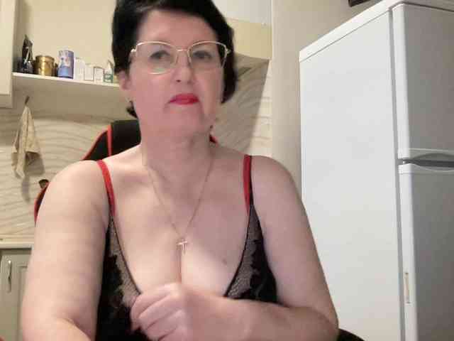 HotMilfPussy webcam