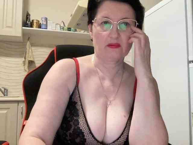 HotMilfPussy webcam