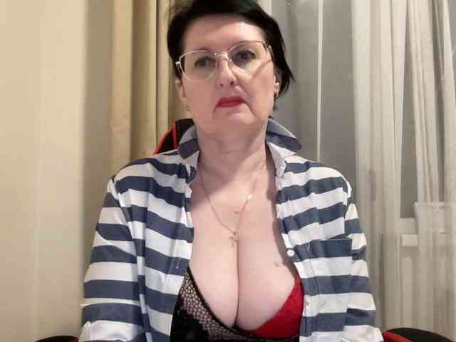 HotMilfPussy webcam