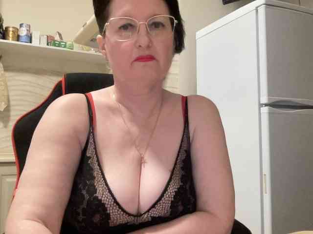 HotMilfPussy webcam