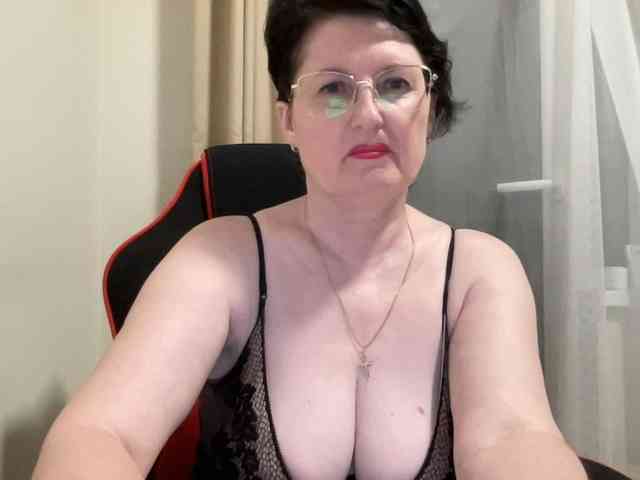 HotMilfPussy webcam