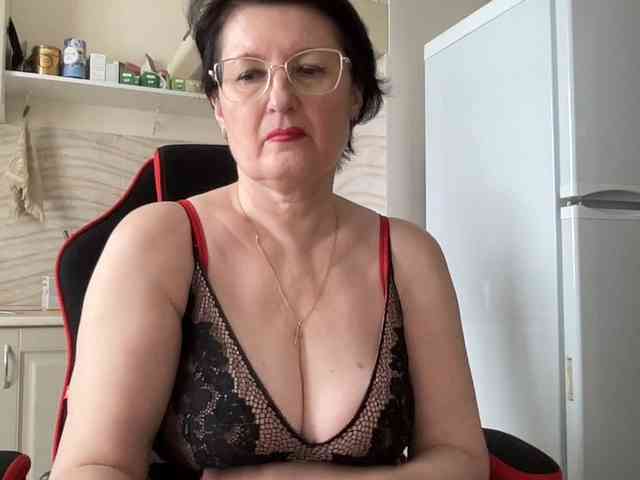 HotMilfPussy webcam