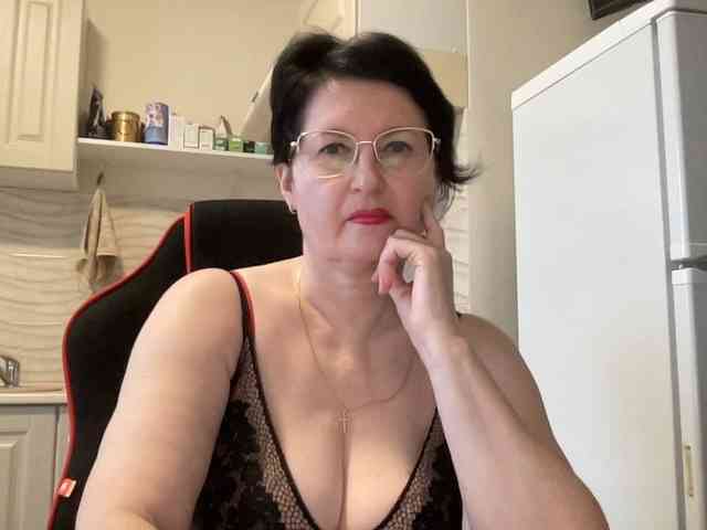 HotMilfPussy Live Webcam on BongaCams