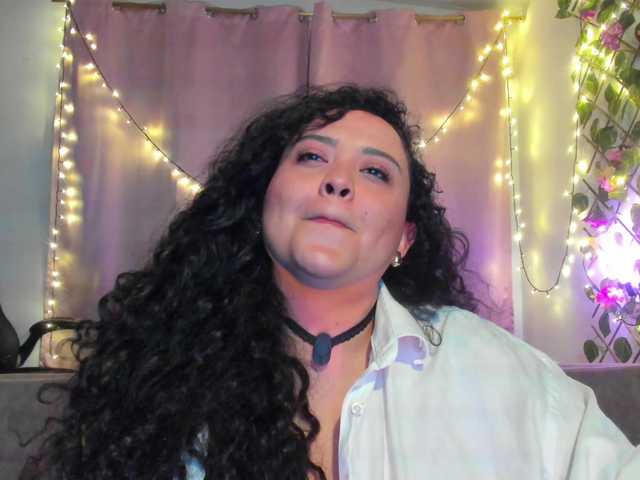 sexy-Cloe's BongaCams show and profile