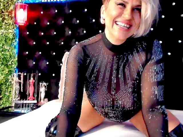 InannaIshtar1 webcam