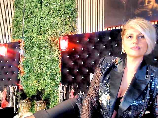 InannaIshtar1 webcam