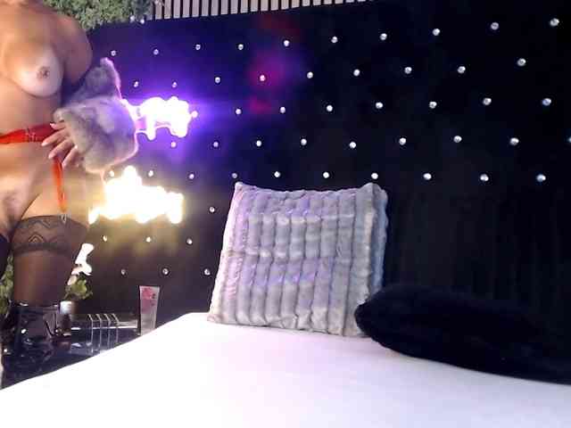 InannaIshtar1 webcam