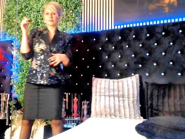 InannaIshtar1 webcam