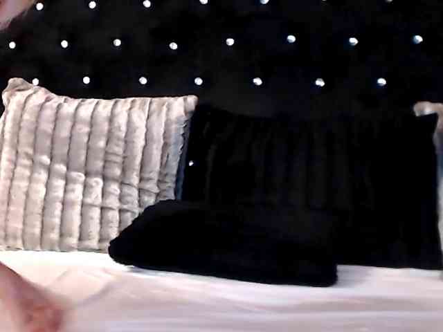 InannaIshtar1 webcam