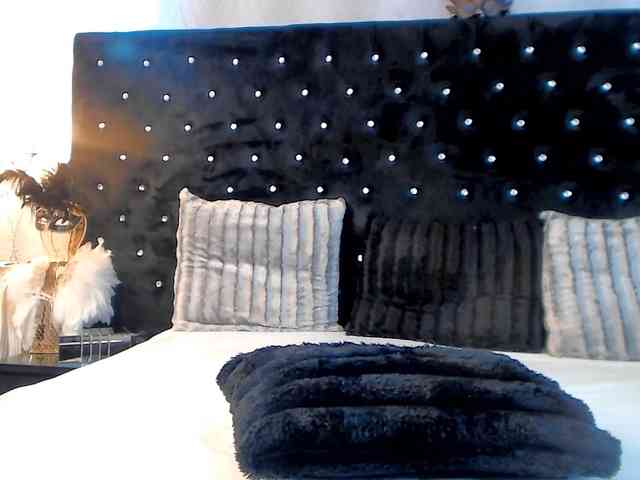 InannaIshtar1 webcam