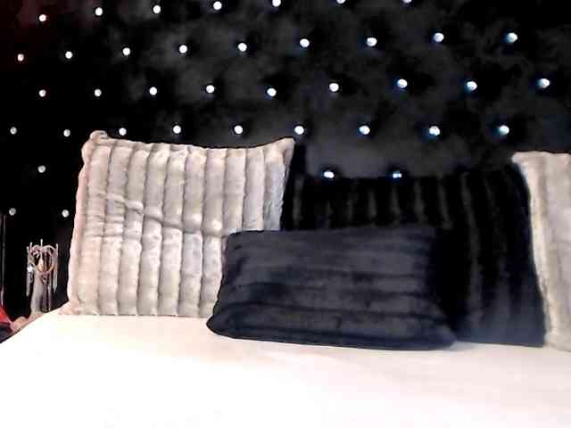 InannaIshtar1 webcam