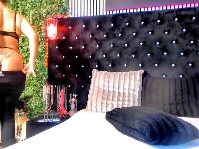 InannaIshtar1 webcam