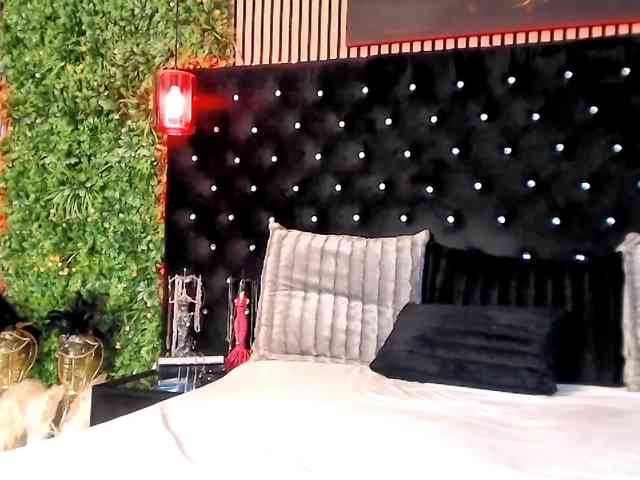 InannaIshtar1 webcam