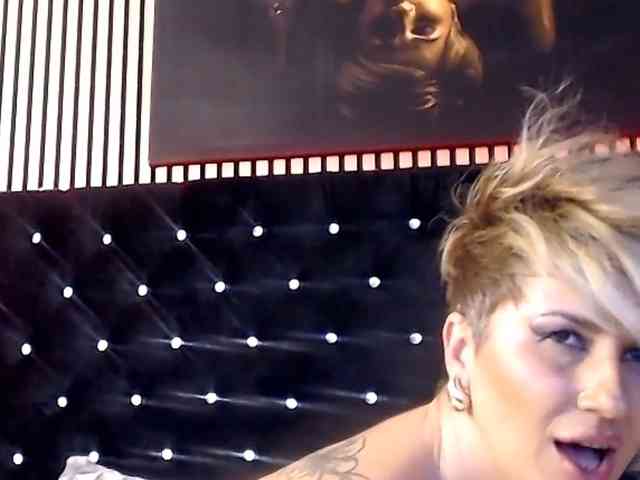 InannaIshtar1 webcam