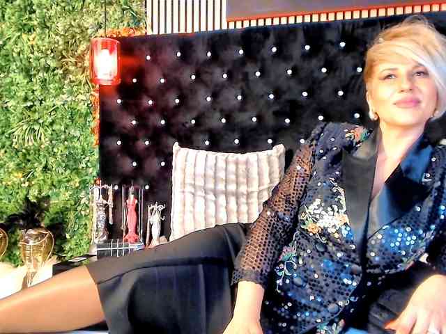 InannaIshtar1 Live Webcam on BongaCams