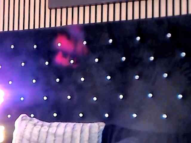 InannaIshtar1 webcam