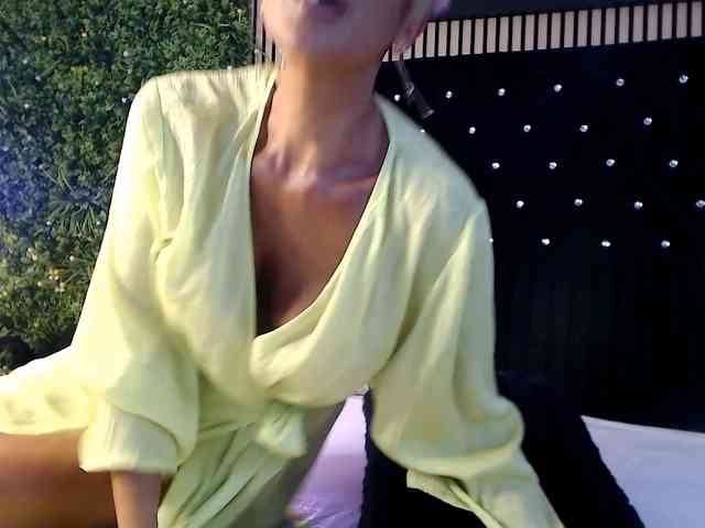 InannaIshtar1 webcam