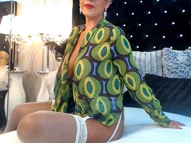 InannaIshtar1 webcam