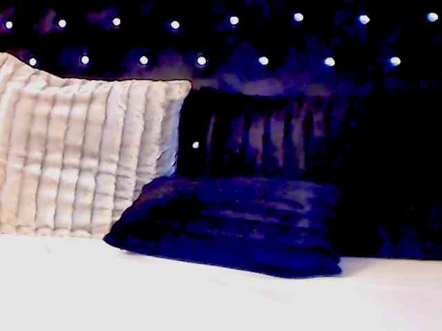 InannaIshtar1 webcam