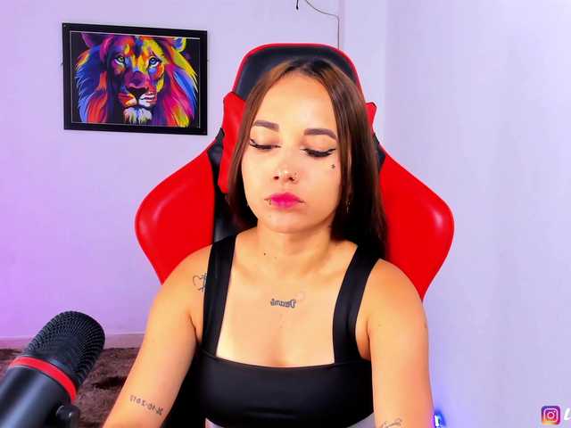 Lucyy-Rose's BongaCams show and profile