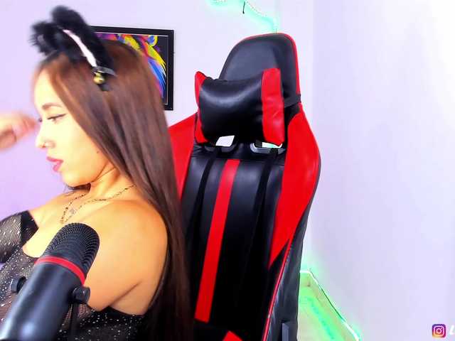 Lucyy-Rose's BongaCams show and profile