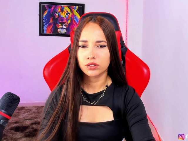 Lucyy-Rose's BongaCams show and profile