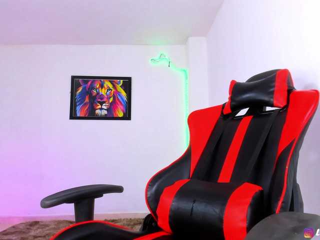 Lucyy-Rose's BongaCams show and profile