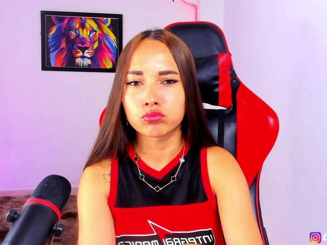 Lucyy-Rose's BongaCams show and profile