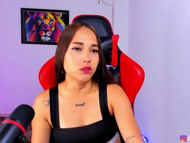 Lucyy-Rose's BongaCams show and profile