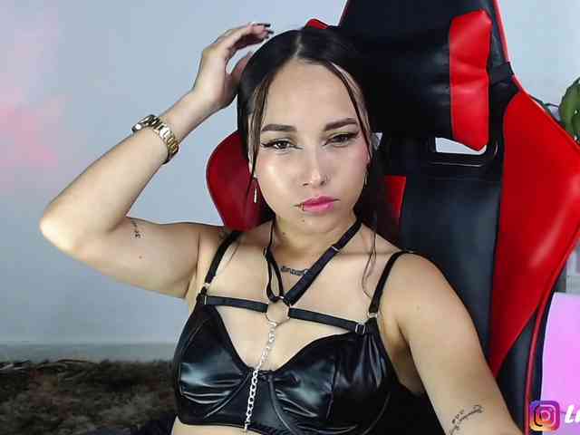 Lucyy-Rose webcam
