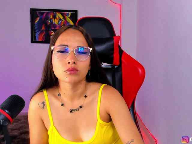 Lucyy-Rose Lucyy-Rose