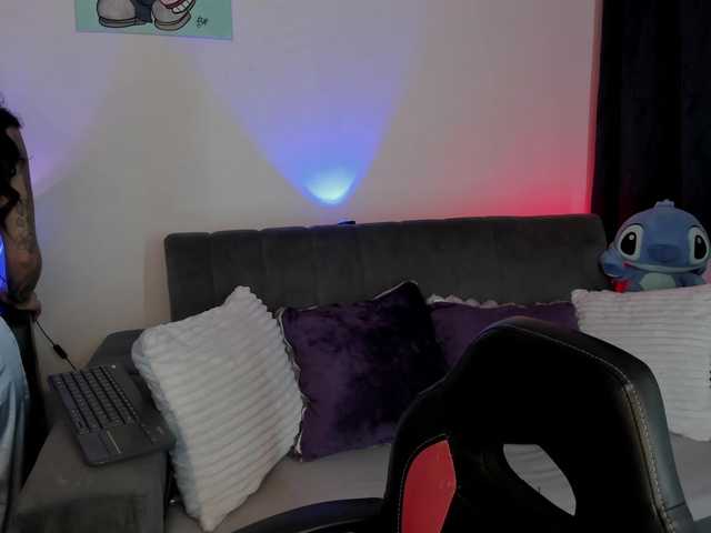 laurencamila1's BongaCams show and profile