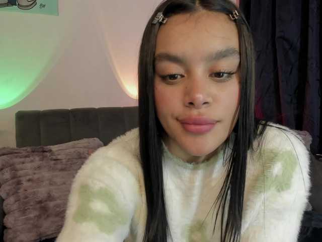 laurencamila1's BongaCams show and profile