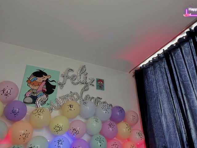 laurencamila1's BongaCams show and profile