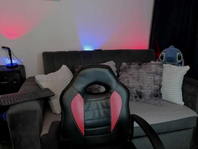 laurencamila1's BongaCams show and profile