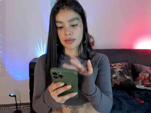 laurencamila1 laurencamila1