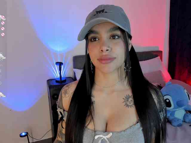 laurencamila1 webcam