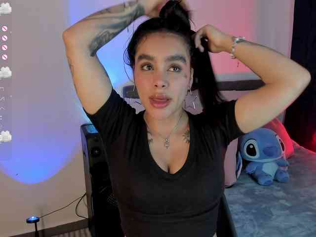 laurencamila1 webcam