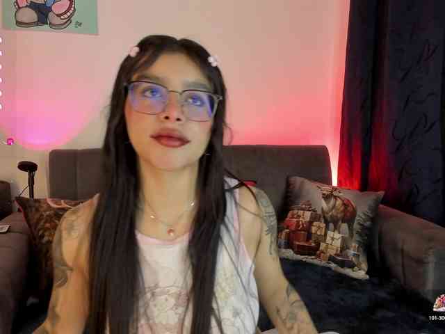 laurencamila1 laurencamila1