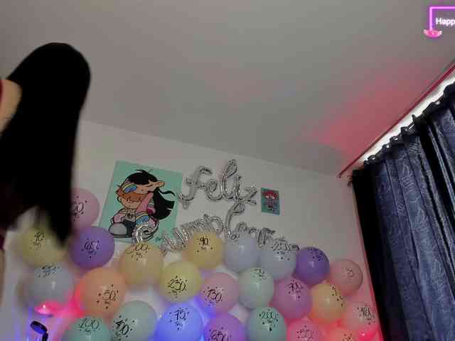 laurencamila1 webcam