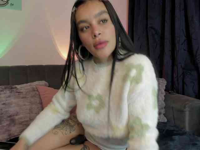 laurencamila1 webcam