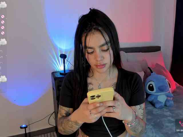 laurencamila1 webcam