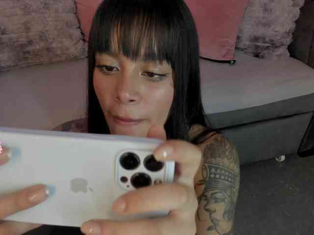 laurencamila1 webcam