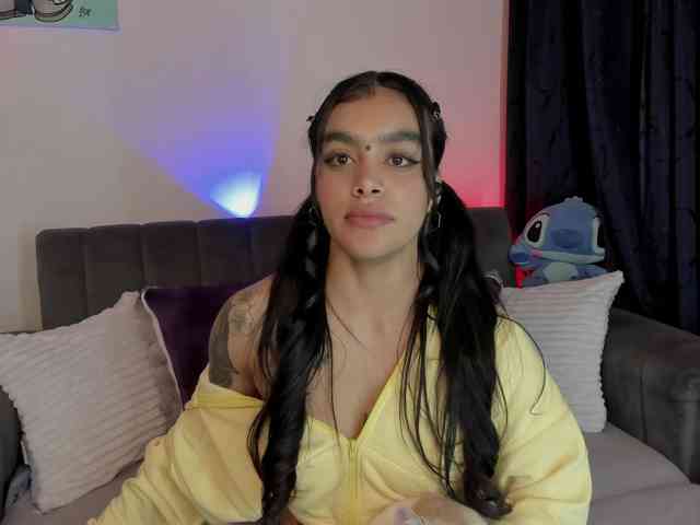 laurencamila1 webcam