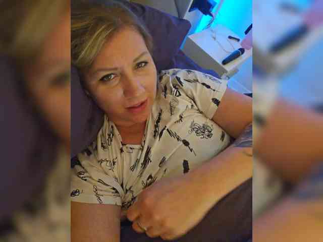 YourWitcher Live Webcam on BongaCams