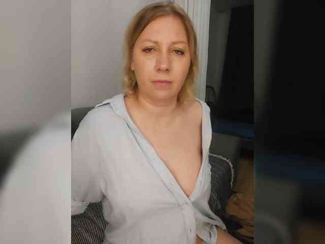 yuliia_3003 webcam