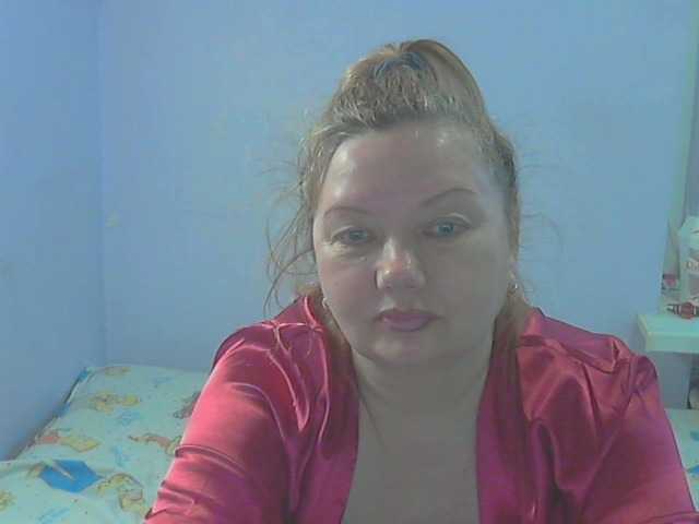 LucyAlexis's BongaCams show and profile