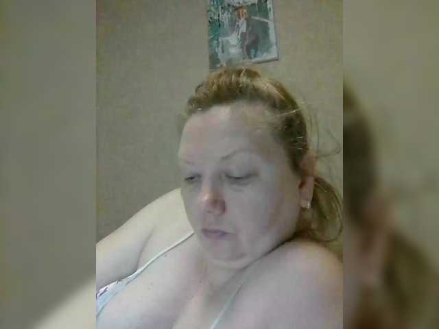 LucyAlexis's BongaCams show and profile