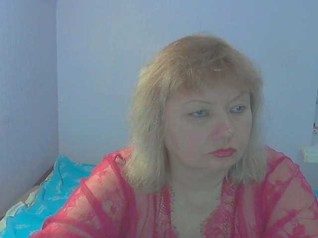 LucyAlexis's BongaCams show and profile