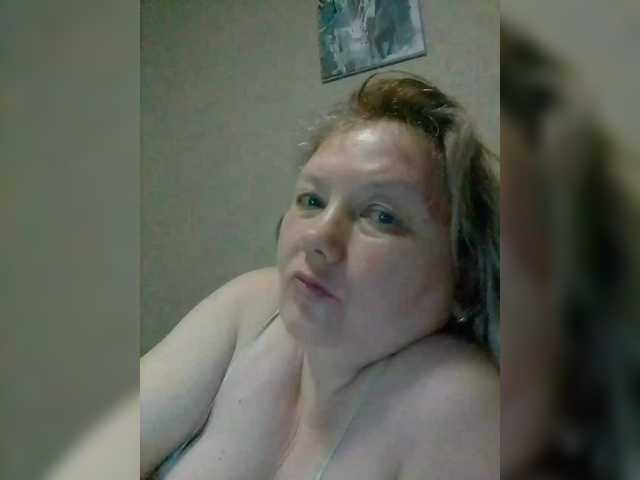 LucyAlexis's BongaCams show and profile